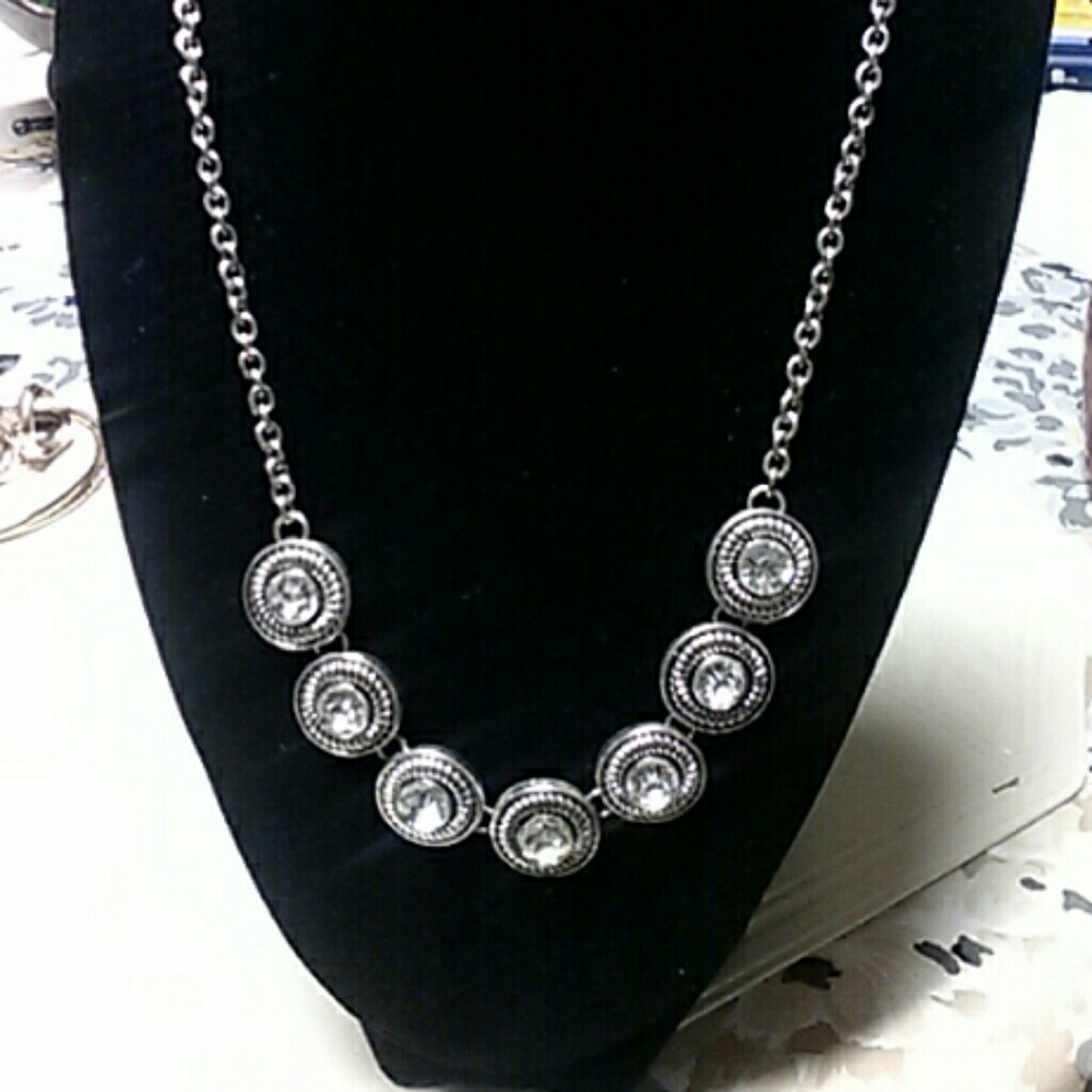 Jewelry - Picture 3 of 3
