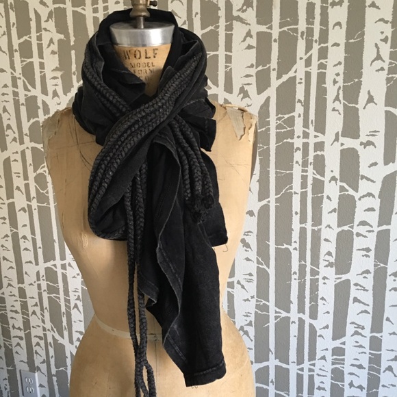 Vest/scarf - Picture 6 of 6