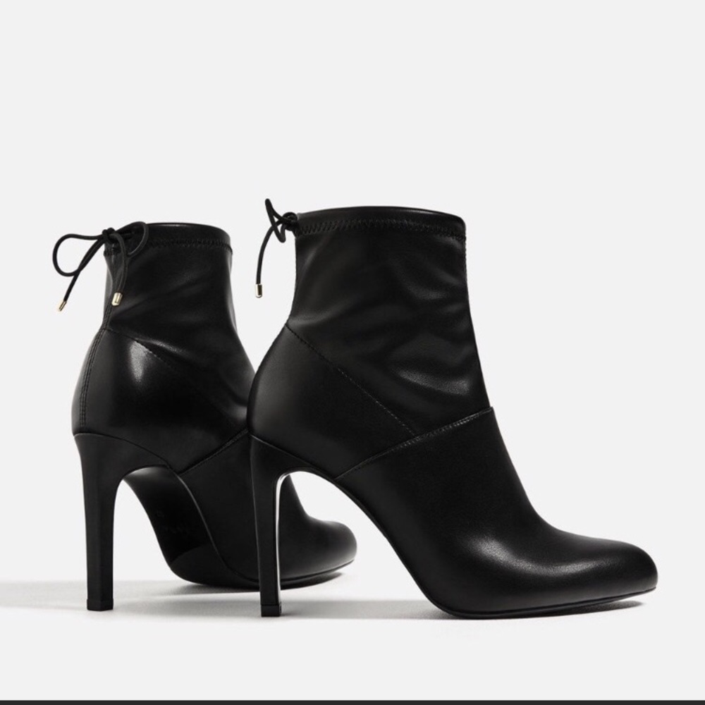 Zara black leather stretch ankle booties. Size 8.