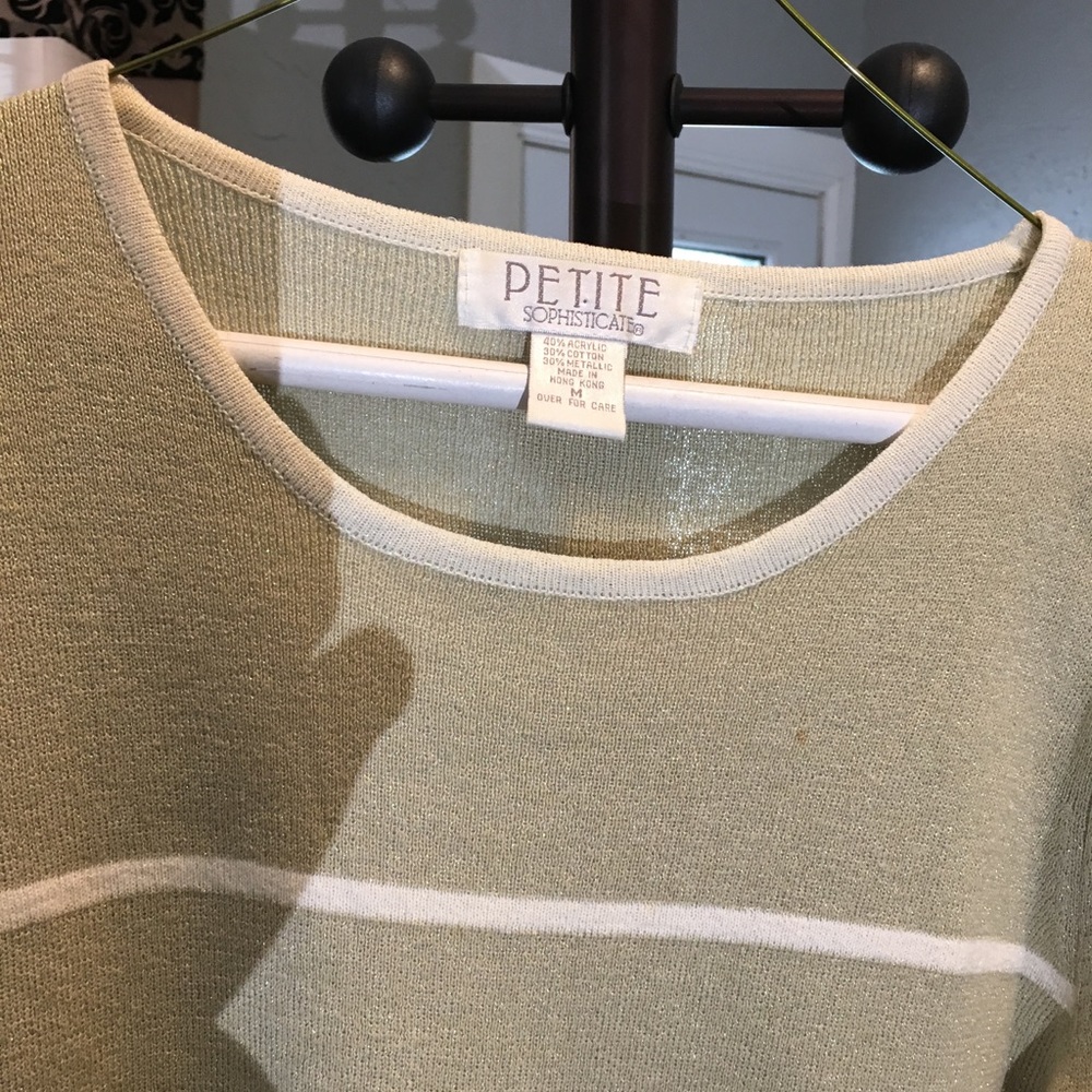 Top - Picture 2 of 2