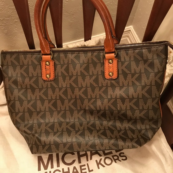 Vintage Michael Kors!!! Pre loved satchel. - Picture 1 of 5
