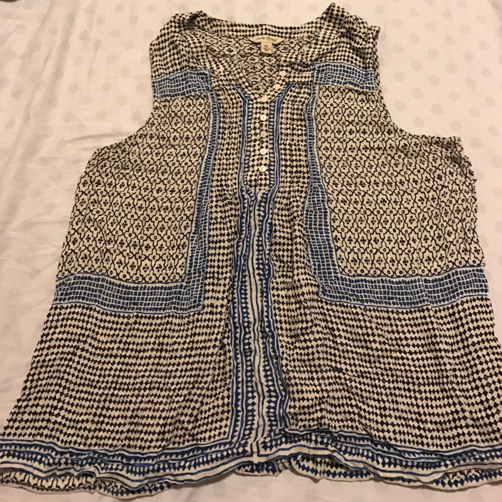 Lucky brand top