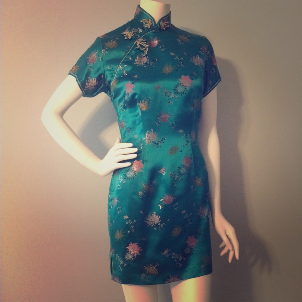 Vintage dress from China, Beautiful!