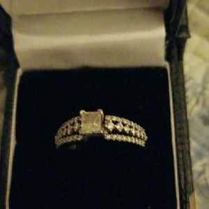 Diamond engagement ring