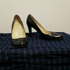 Ralph Lauren black pumps