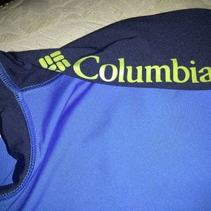 Columbia swimshirt