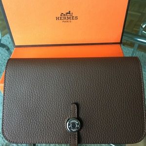 HERMES PARIS