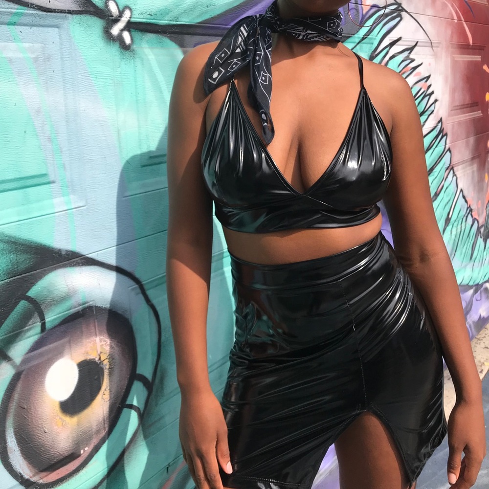 Wet leather latex 2 piece ❤️❤️