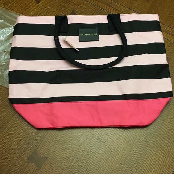 Victoria's Secret Handbags - NIB Victoria Secret striped bag - lined