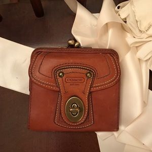Vintage coach wallet!! Great condition!