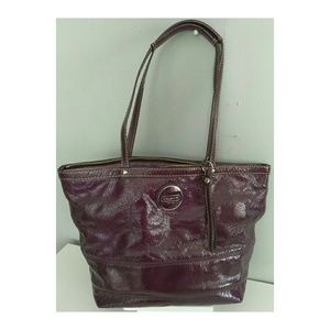 👜Coach Signature Patent Leather Stitched Tote 👜Coach Signature Patent Leather Stitched Tote