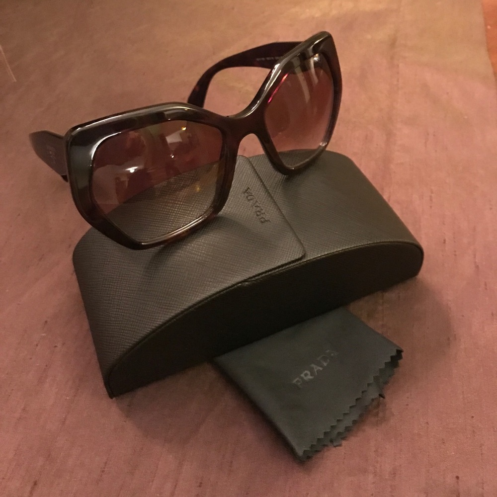 Prada Sunglasses - Picture 8 of 8