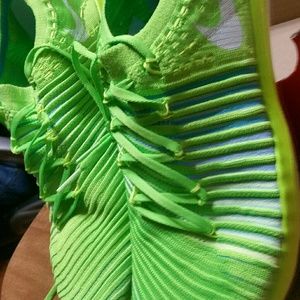 Nike women's free transform sz 9.5