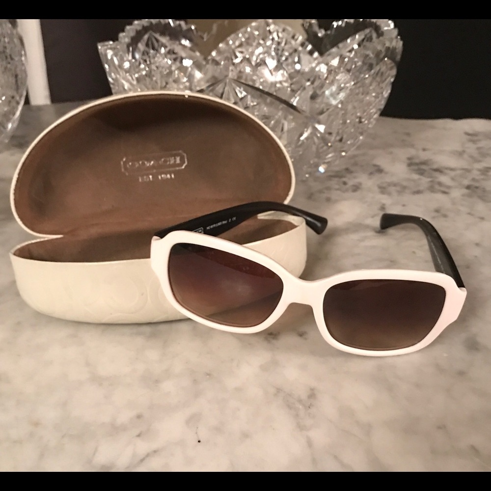 Coach White And Black Sunglasses And Case