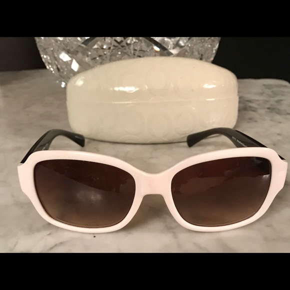 Coach White And Black Sunglasses And Case
