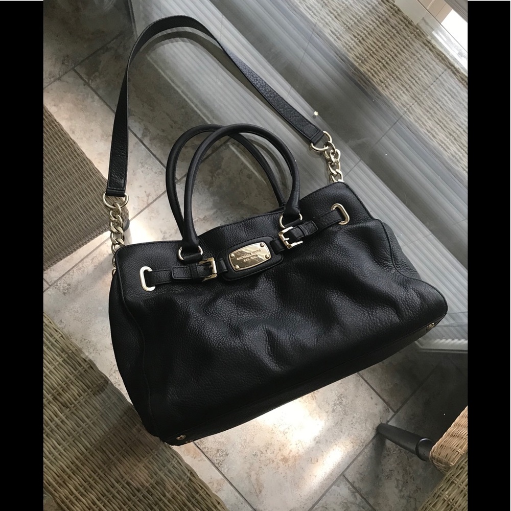 FINAL SALE!!! Michael Kors Shoulder Bag