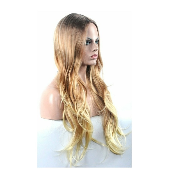 Ombre Blonde Beauty Highlights Wig main image 4