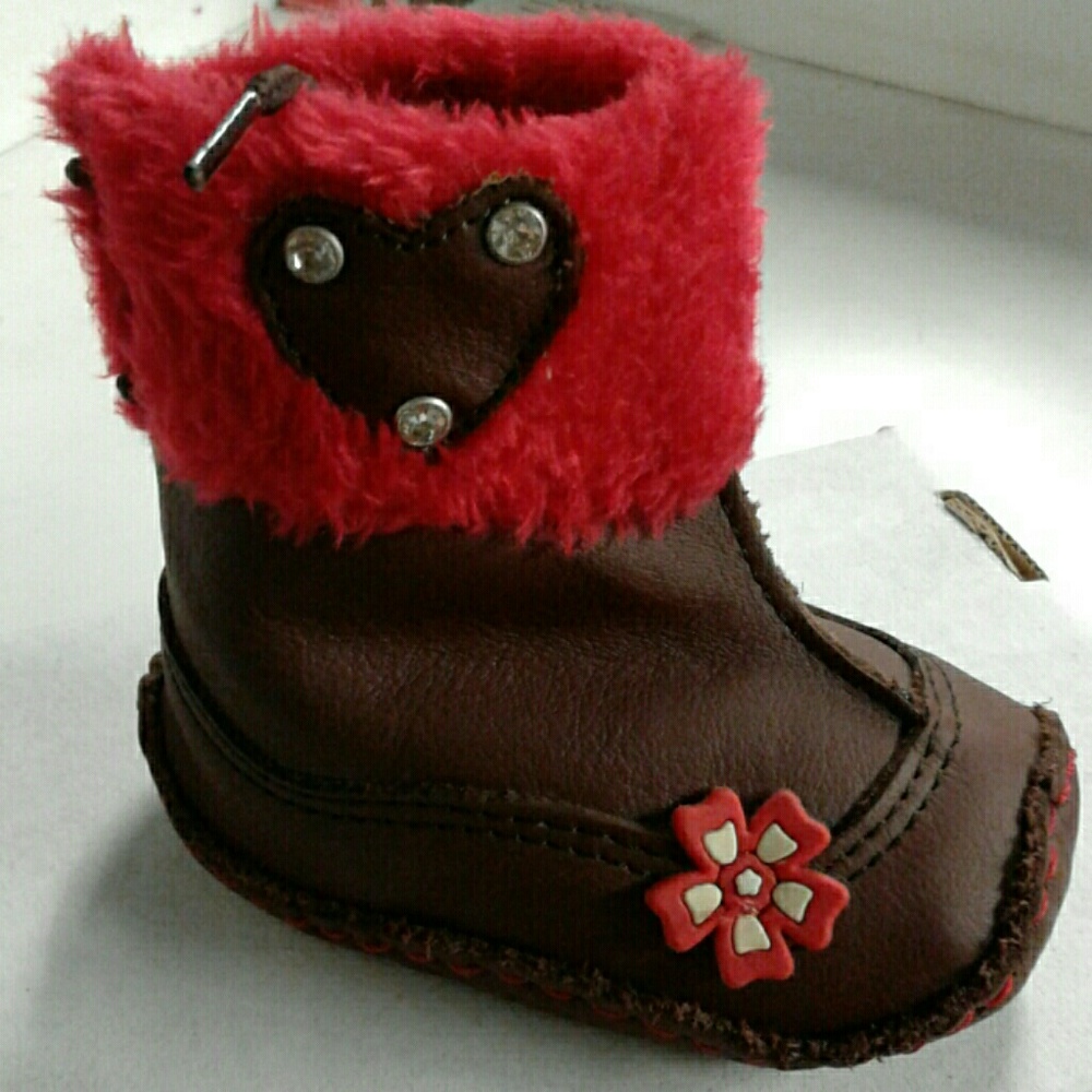 Baby boots brown