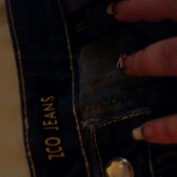 Denim shorts - Picture 3 of 4