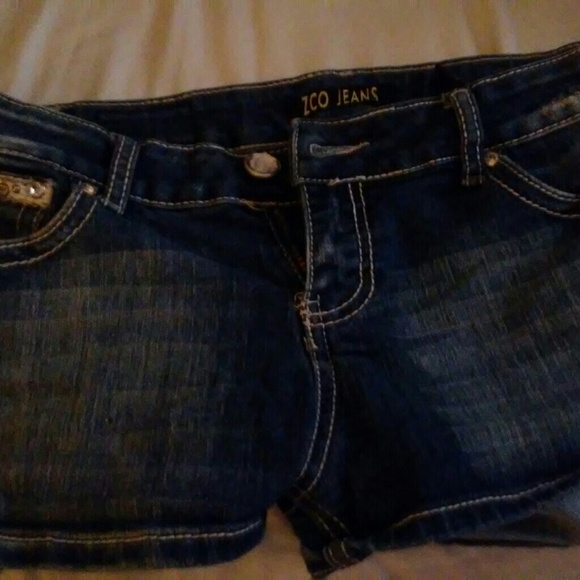 Denim shorts - Picture 4 of 4