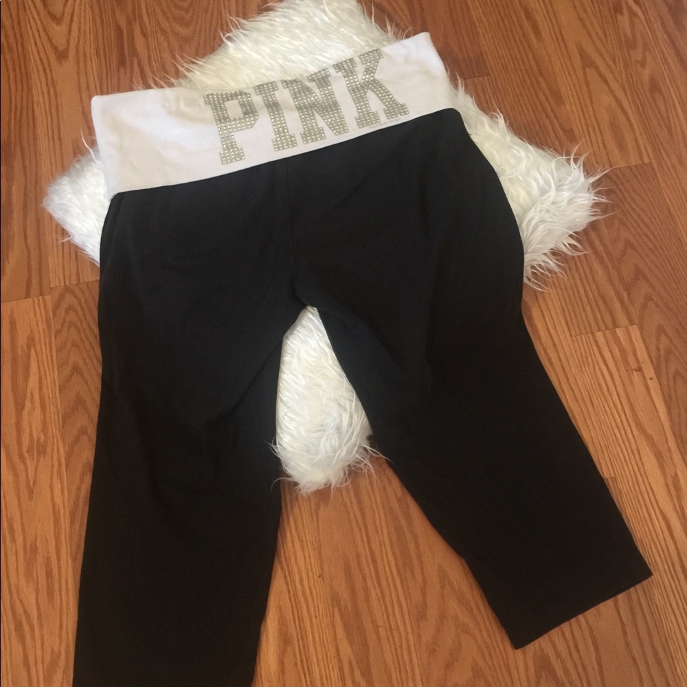 🚫Sold on another site 🚫 Knee length yoga pants