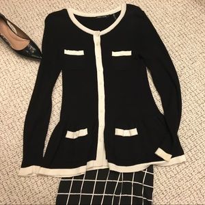 🎊Stunning Nic + Zoe Black and White Cardigan 🎊 🎊Stunning Nic + Zoe Black and White Cardigan 🎊