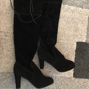 NWOT Knee High Suede Heel Boots