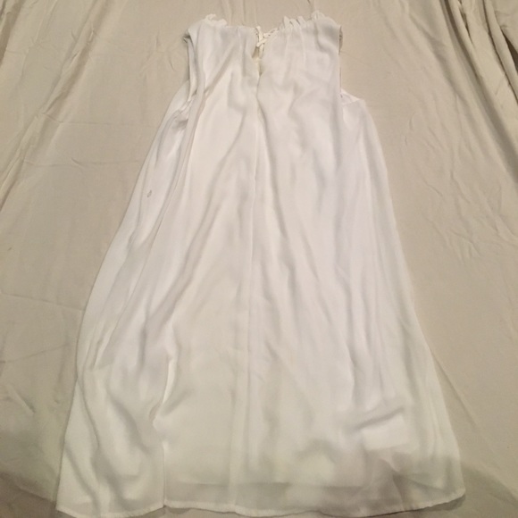 Yellow and white dress - Picture 3 of 6