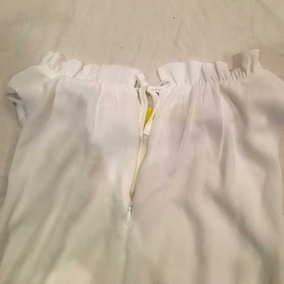 Yellow and white dress - Picture 4 of 6