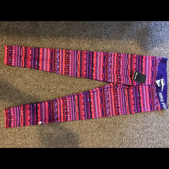 Nike Pants - Brand New Nike Leggings