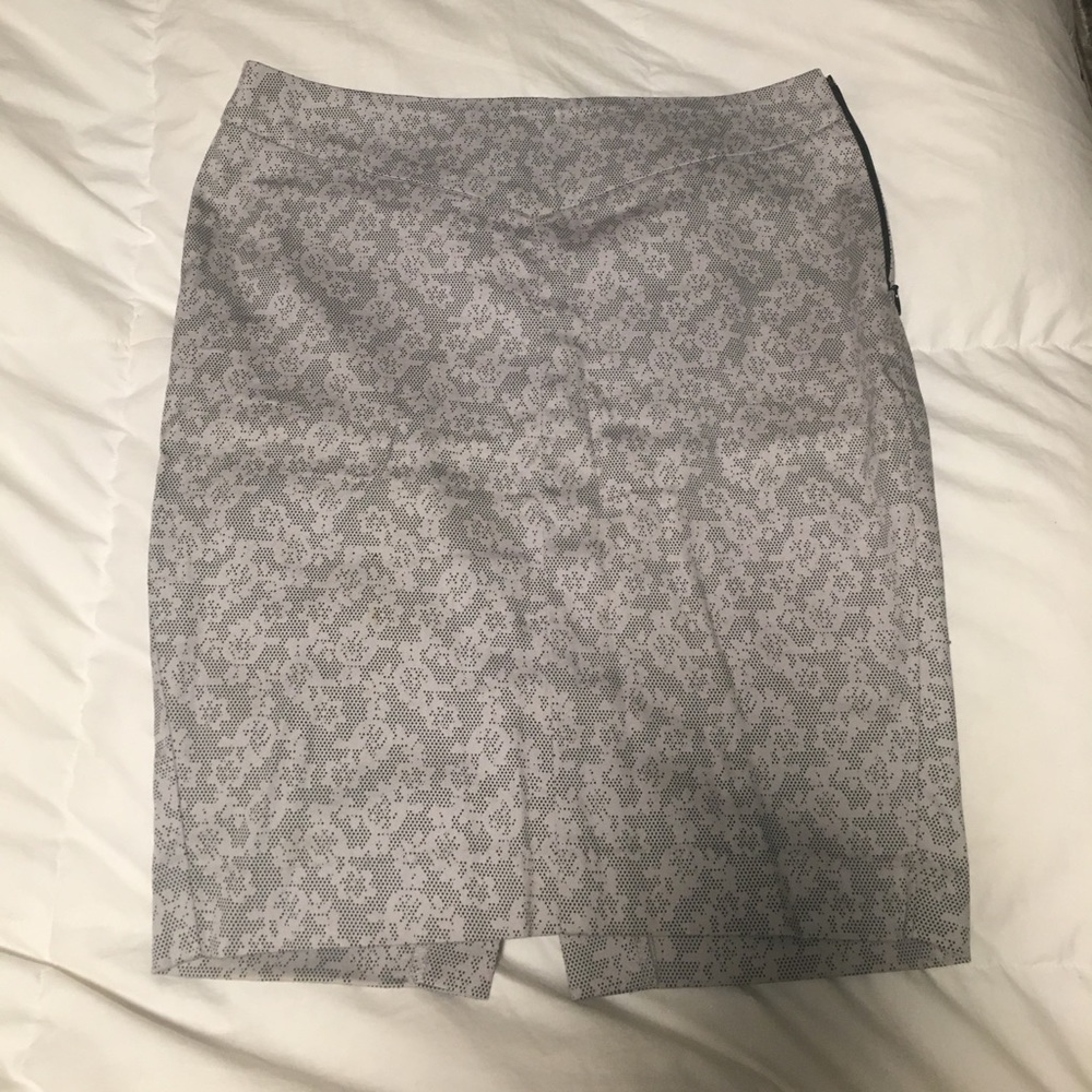 GUESS Pencil Skirt