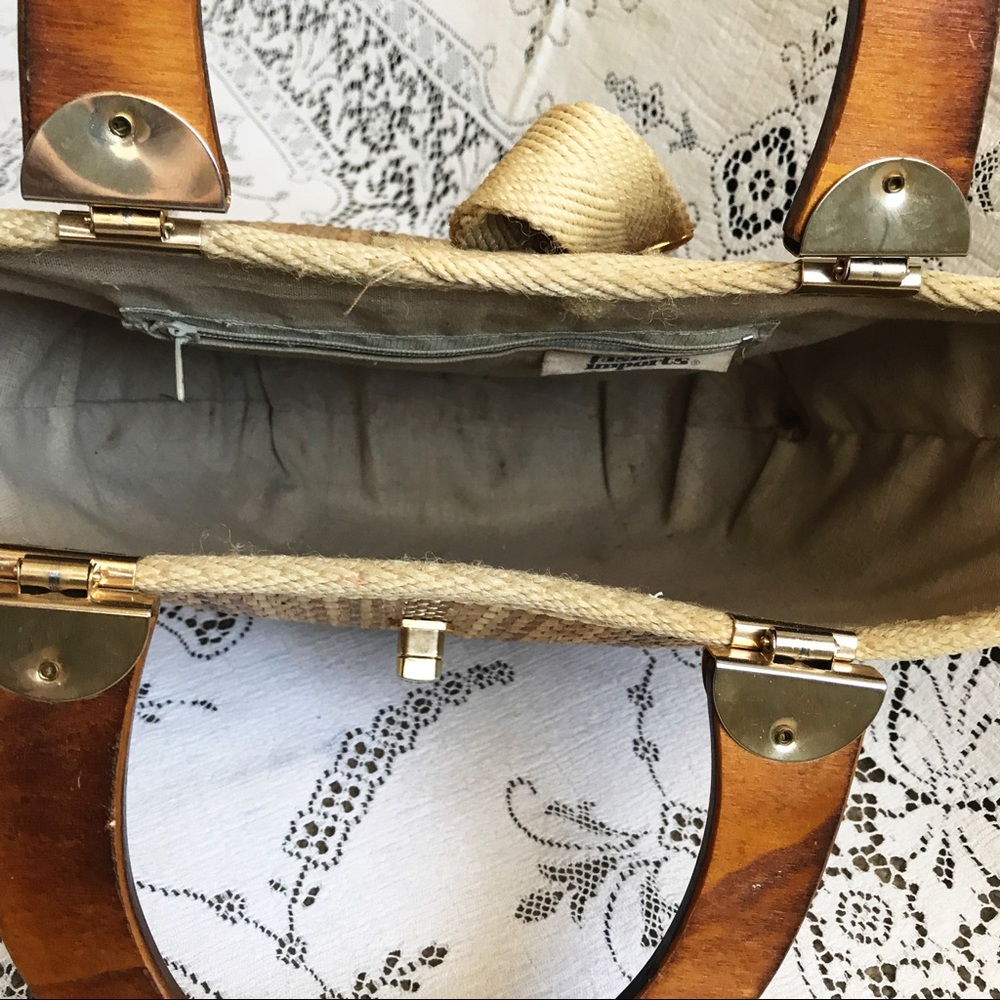 '70s Woven Purse 🌻 - Picture 7 of 8