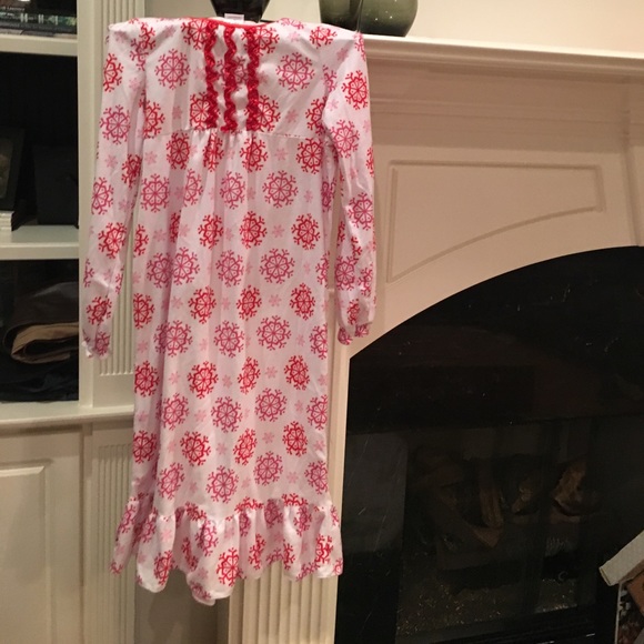 Soft Winter night gown - Picture 1 of 6