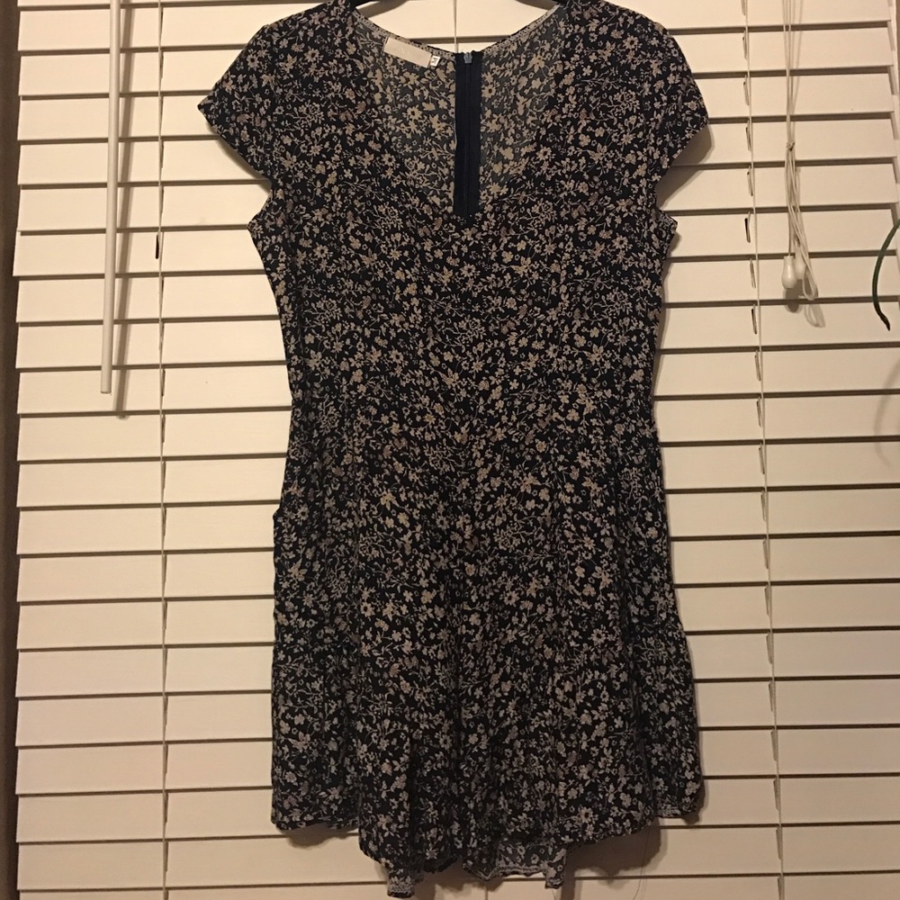 Size Medium NWOT