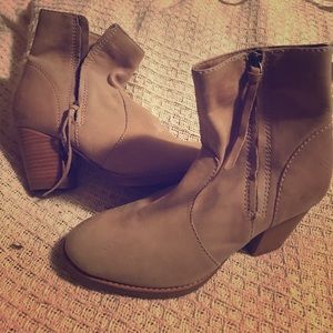 GUC Aldo Leather Boots