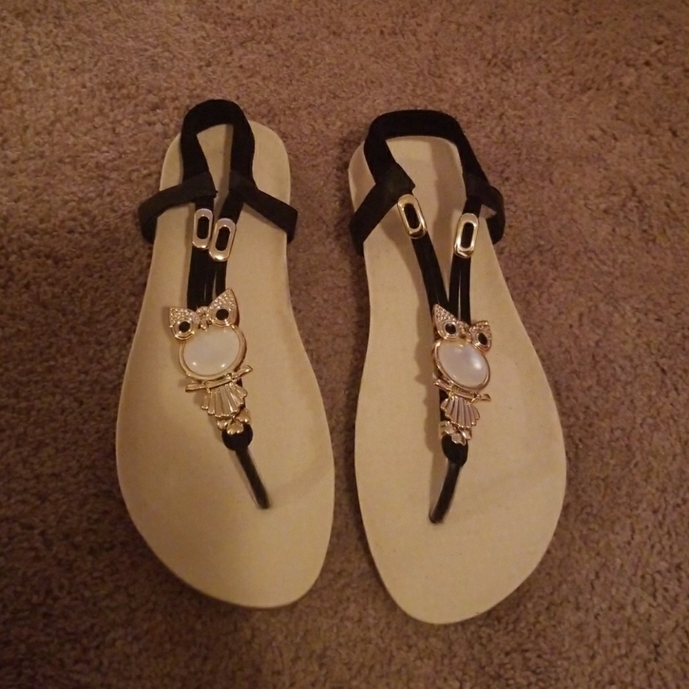 Cute owl sandals!!