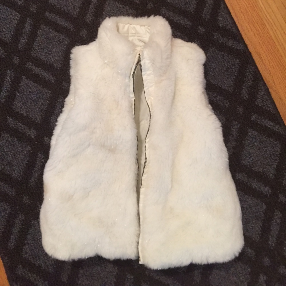 Girls reversible furry vest!