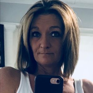 Meet your Posher, Eva