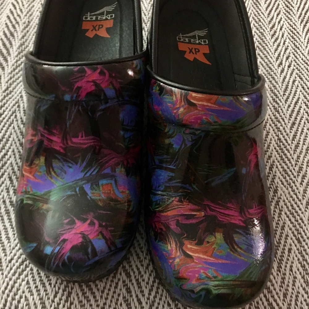 Gently used- worn 2 times