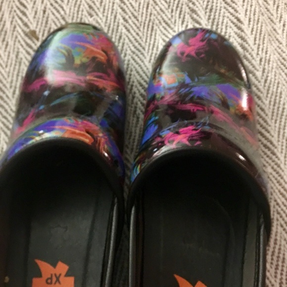 Gently used- worn 2 times - Picture 6 of 6