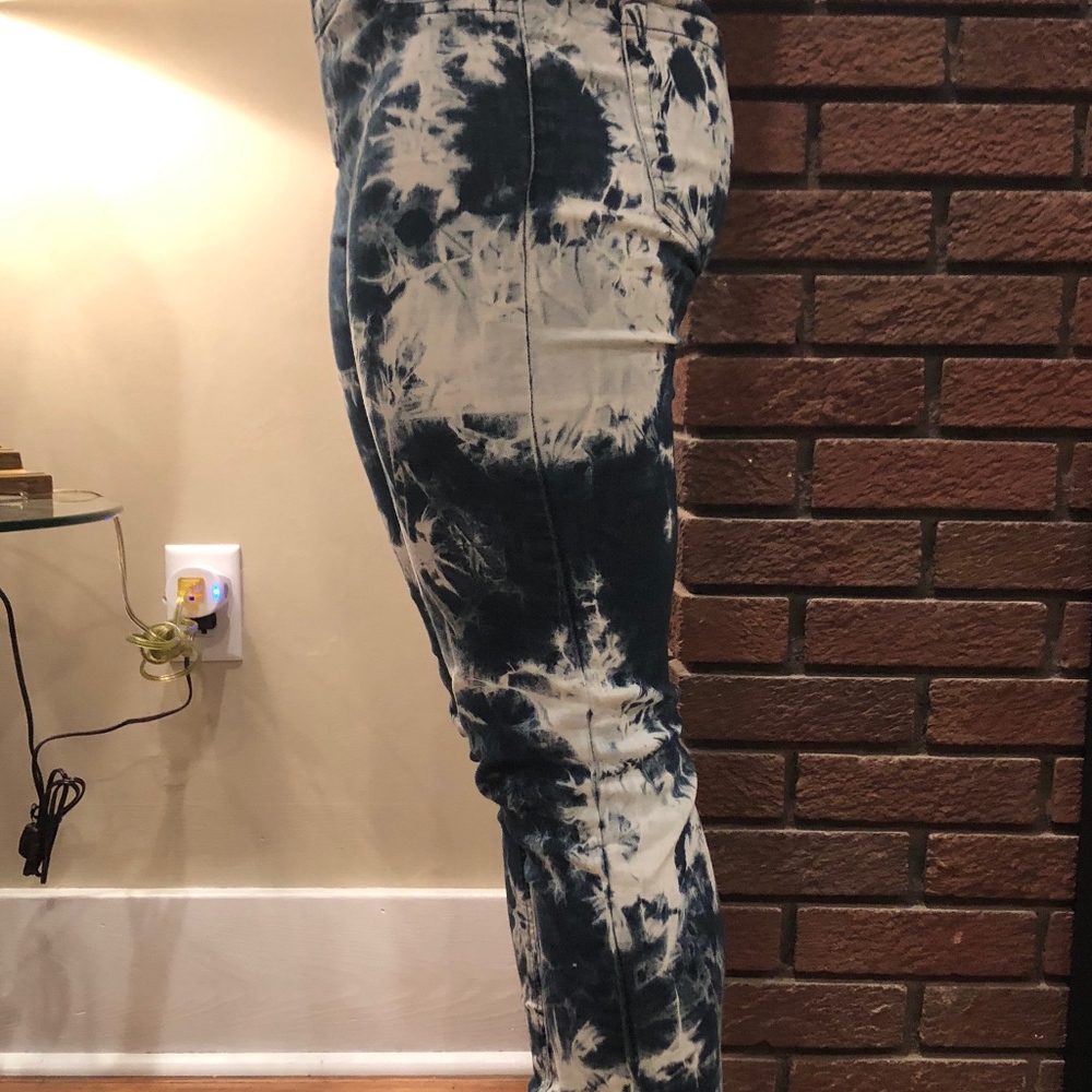 Acid washed jeggings