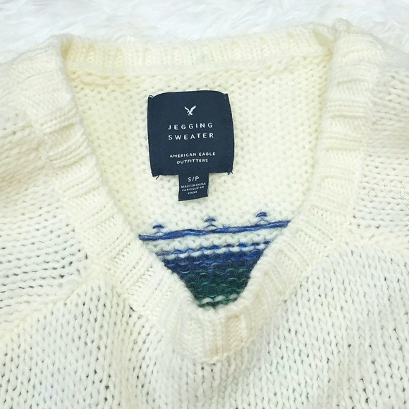 [American Eagle] Rainbow Snowflake Jegging Sweater - Picture 3 of 7