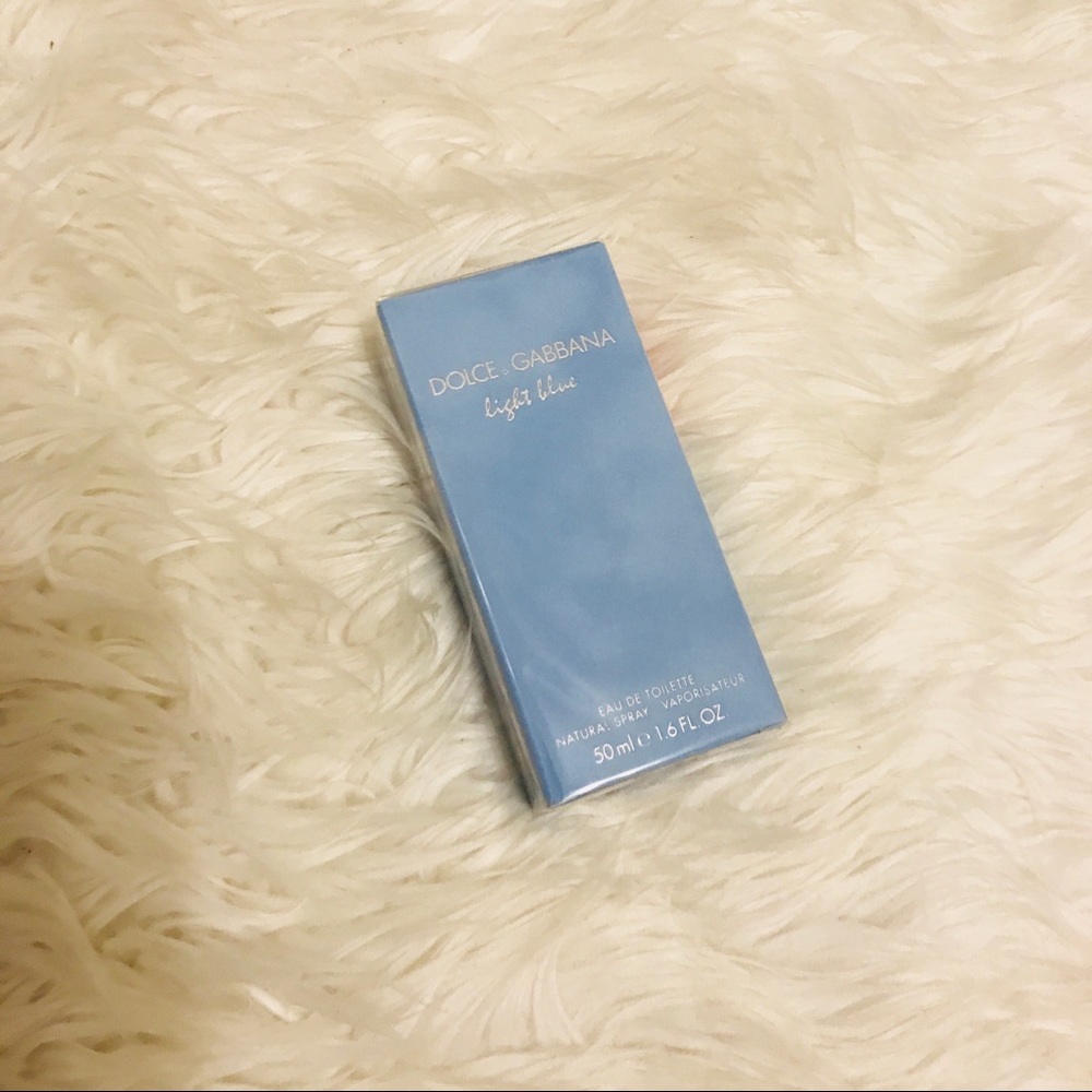 Dolce & Gabbana light blue perfume