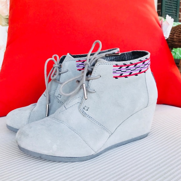 Toms Shoes - Toms Desert Wedge Booties