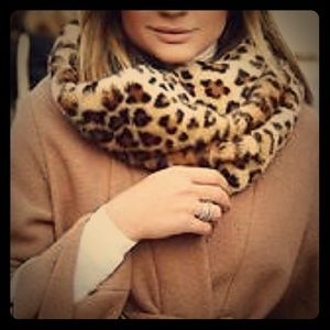 Softest faux fur leopard infinity / snood scarf
