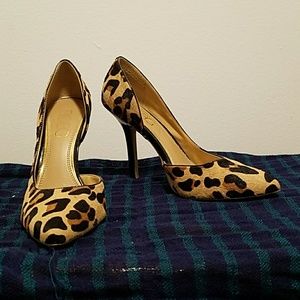 BCBG pumps, tiger print