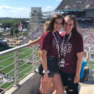 Meet your Posher, Victoria