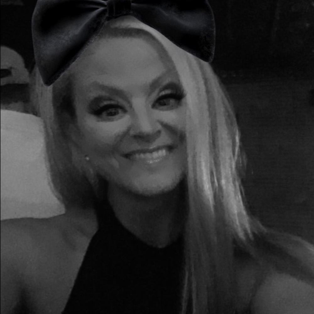 Meet your Posher, Renee