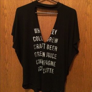 Vneck chocker beverage top
