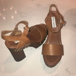 BRAND NEW Steven Madden heels!